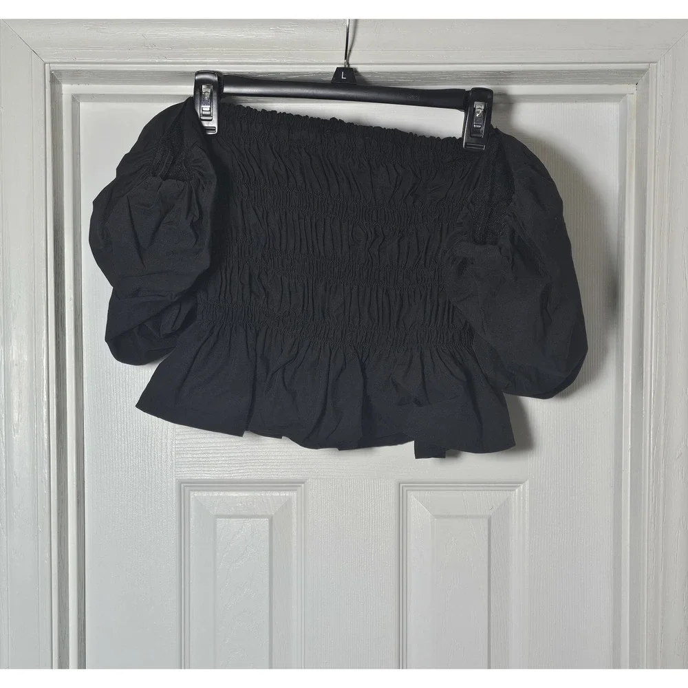 ASTR the Label: Women's, Savina Smocked Puff Sleeve Top‎ Black Size Medium